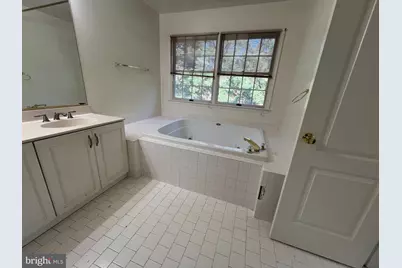 3025 Windy Knoll Court, Rockville, MD 20850 - Photo 17