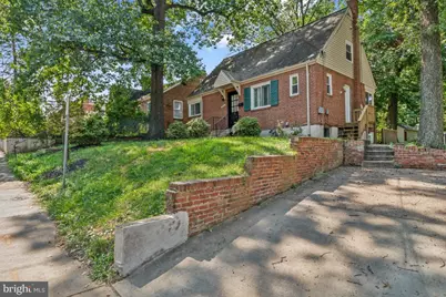 8216 Roanoke Avenue, Takoma Park, MD 20912 - Photo 3