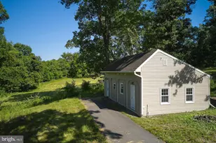 21050 Big Woods Rd, Dickerson, MD 20842 - Photo 9