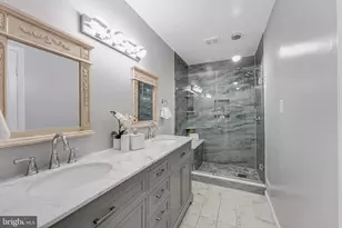 1995 Lancashire Dr, Potomac, MD 20854 - Photo 29
