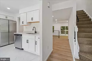 10057 Maple Leaf Dr, Montgomery Village, MD 20886 - Photo 5