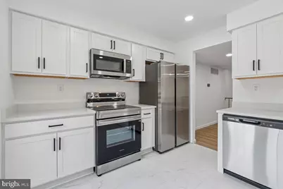 10057 Maple Leaf Drive, Montgomery Village, MD 20886 - Photo 9
