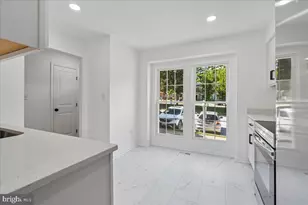 10057 Maple Leaf Dr, Montgomery Village, MD 20886 - Photo 11