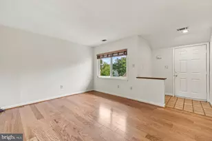 18240 Windsor Hill Dr, Olney, MD 20832 - Photo 5