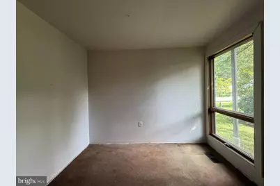 11516 Cherry Grove Drive, Gaithersburg, MD 20878 - Photo 5