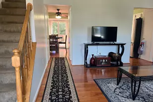 19 Applegrath Ct, Germantown, MD 20876 - Photo 7