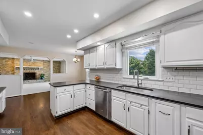 21704 Stableview Drive, Gaithersburg, MD 20882 - Photo 33