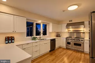 10105 Sorrel Ave, Potomac, MD 20854 - Photo 17