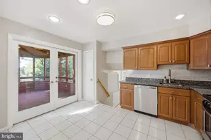 5502 Amesfield Ct, Rockville, MD 20853 - Photo 15