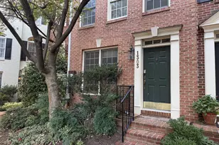 1303 Cameron Hill Ct, Silver Spring, MD 20910 - Photo 1