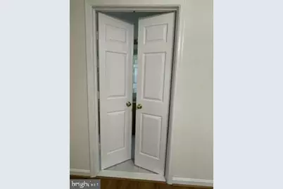10135 Vanderbilt Circle, Rockville, MD 20850 - Photo 19