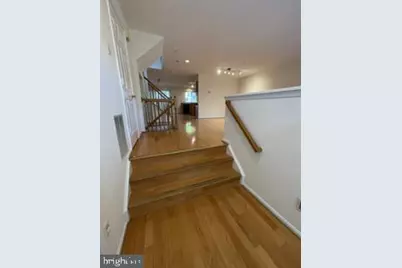 10135 Vanderbilt Circle, Rockville, MD 20850 - Photo 3