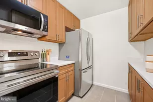 9879 Brookridge Ct, Gaithersburg, MD 20886 - Photo 9