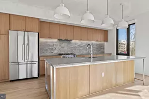 10511 Strathmore Hall St, North Bethesda, MD 20852 - Photo 11