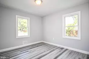 9813 Braddock Rd, Silver Spring, MD 20903 - Photo 15