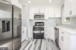 9813 Braddock Rd, Silver Spring, MD 20903 - Photo 9