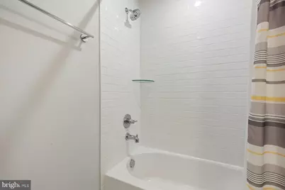 9767 Azure Aly, Bethesda, MD 20817 - Photo 5