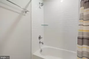 9767 Azure Aly, Bethesda, MD 20817 - Photo 5