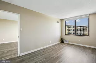5225 Pooks Hill Rd, Bethesda, MD 20814 - Photo 13