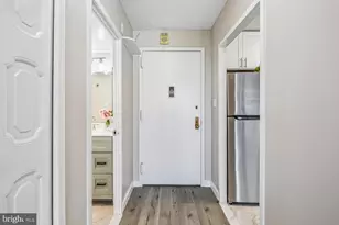 5225 Pooks Hill Rd, Bethesda, MD 20814 - Photo 5