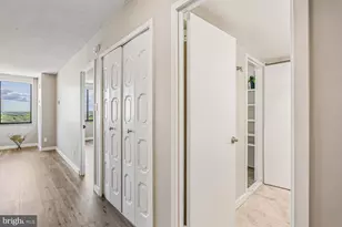 5225 Pooks Hill Rd, Bethesda, MD 20814 - Photo 11