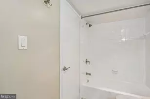 5225 Pooks Hill Rd, Bethesda, MD 20814 - Photo 21