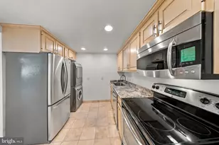 4601 N Park Ave, Chevy Chase, MD 20815 - Photo 7