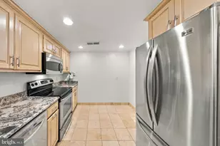 4601 N Park Ave, Chevy Chase, MD 20815 - Photo 5
