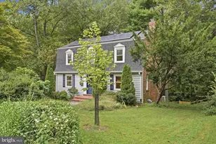 7620 Winterberry Pl, Bethesda, MD 20817 - Photo 3