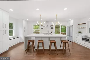7620 Winterberry Pl, Bethesda, MD 20817 - Photo 3