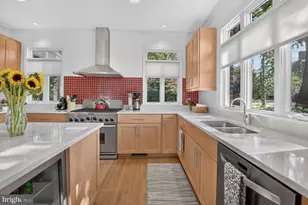 4315 Lynbrook Dr, Bethesda, MD 20814 - Photo 9