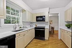 1102 Bettstrail Way, Rockville, MD 20854 - Photo 31