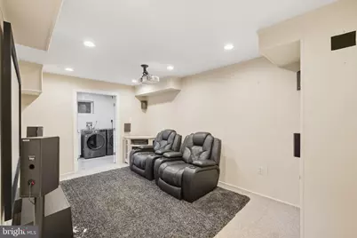 5711 Cheshire Drive, Bethesda, MD 20814 - Photo 19
