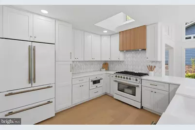 6404 W Halbert Road, Bethesda, MD 20817 - Photo 15