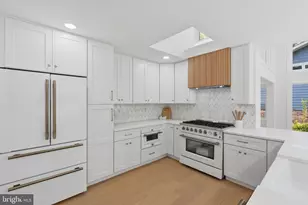 6404 W Halbert Rd, Bethesda, MD 20817 - Photo 15