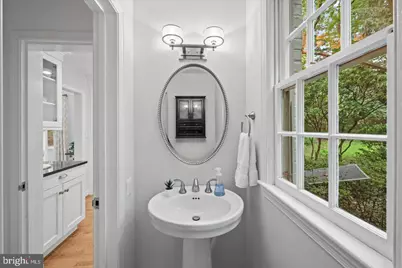 5106 Duvall Drive, Bethesda, MD 20816 - Photo 9