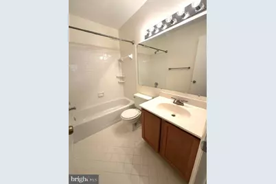 20014 Lake Park Drive #121, Germantown, MD 20874 - Photo 11