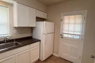11203 Dodson Ln, Silver Spring, MD 20902 - Photo 11