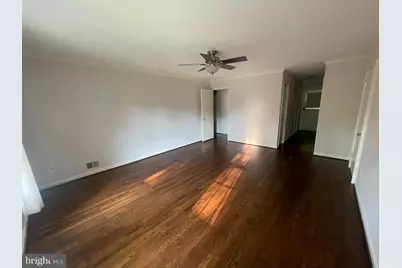 9609 Barkston Court, Rockville, MD 20850 - Photo 5