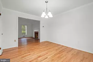 9601 Persimmon Tree Rd, Potomac, MD 20854 - Photo 9