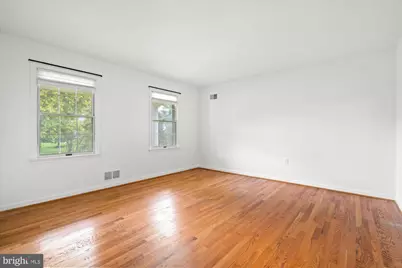9601 Persimmon Tree Road, Potomac, MD 20854 - Photo 27
