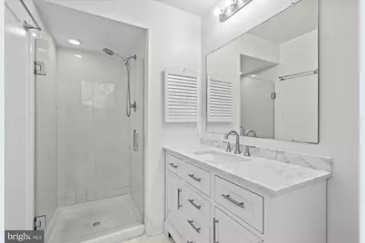 9601 Persimmon Tree Road, Potomac, MD 20854 - Photo 37
