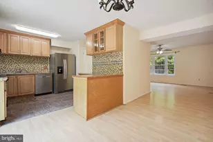 8266 Amity Cir, Gaithersburg, MD 20877 - Photo 9