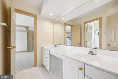 21400 Manor View Circle, Germantown, MD 20879 - Photo 35