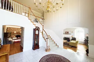 5615 Foggy Ln, Rockville, MD 20855 - Photo 5