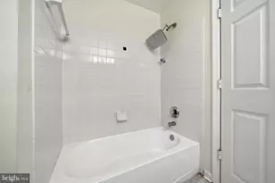18805 Sparkling Water Dr, Germantown, MD 20874 - Photo 31