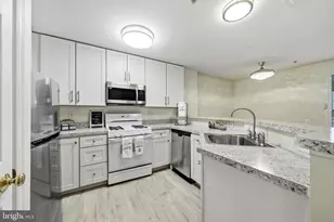 18805 Sparkling Water Dr, Germantown, MD 20874 - Photo 19