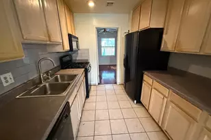 17704 Topfield Dr, Gaithersburg, MD 20877 - Photo 5
