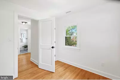 9424 Colesville Road, Silver Spring, MD 20901 - Photo 29