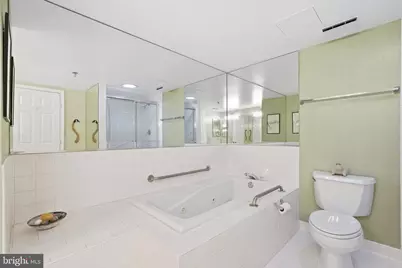 5450 Whitley Park Terrace #910, Bethesda, MD 20814 - Photo 17